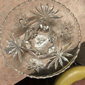 Vintage Anchor Hawking Pressed crystal glass candy/peanut dish/bowl